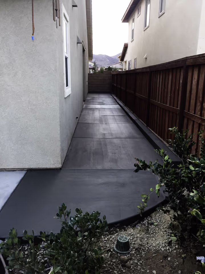 Residential Concrete Walkways Flatwork Patio Extension — photo 5